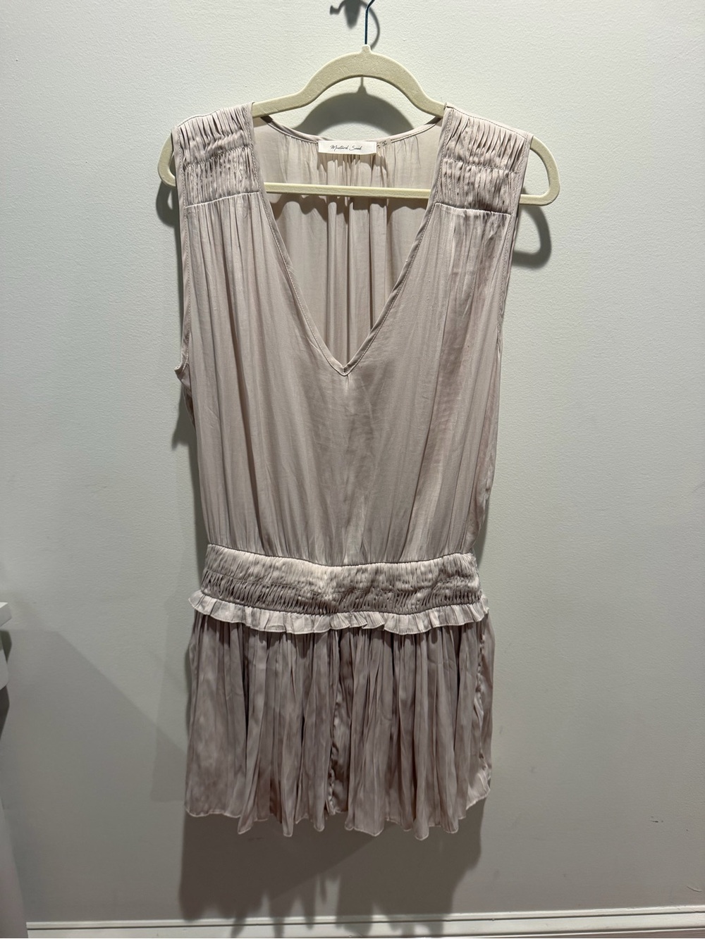 mustard seed grey dress Champagne Satin Pleated V-Neck Mini Size Large HBBRANDS MASONHUB
